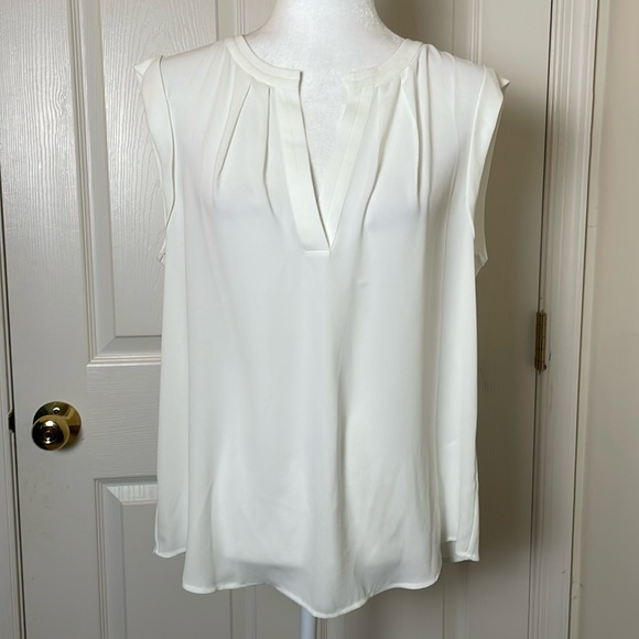 J.Crew: V-neck Popover Sleeveless Top - Picture 2 of 11
